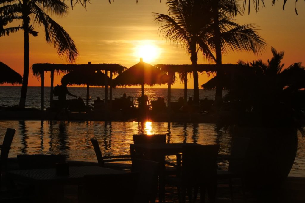 Coucher de soleil nosy be madafartourguide